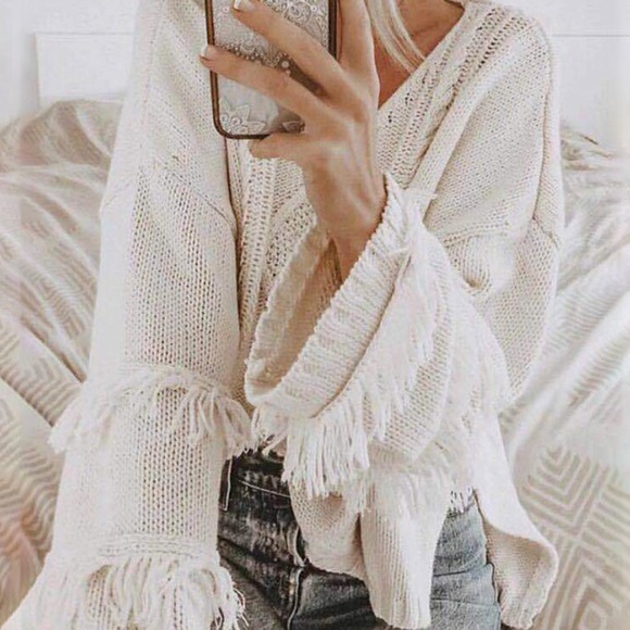 Tassel Wide Sleeve Cream Knit Sweater V Neck Boho - Picture 2 of 3